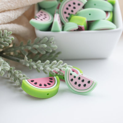 جودة  Red Watermelon Shaped Silicone Beads Soft For Baby Teething مصنع