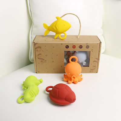 ألعاب استحمام عائمة للأطفال من السيليكون خالية من مادة BPA بدرجة غذائية