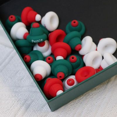 بيع بالجملة حبات سليكونية خالية من BPA بنسبة 100% مع محركات قبعة عيد الميلاد ثلاثية الأبعاد - غير سامة